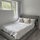 Newly Refurbished - Stylish - Modern - And Cosy Flat - King Size Bed with Built In Speakers - Bedside Lamp - And USB Ports - Sofa Bed - In Islington North London, Londýn - Fotografie 10