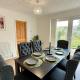 4 Bedroom spacious home with parking sleeps 9, Horsell (foto 2)