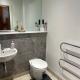 The Blue Room Apartment - AO - MCR City - Parking, Manchester - Photo 4