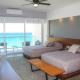 Beachfront studio with a beautiful terrace, Cancún - Foto 1