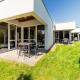 Holiday homes with pool, close to the beach