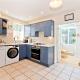 Lovely 3-Bed House with Spacious Garden in Oxshott - Zdjęcie 7
