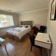 2 BR lovely flat, Cheam (photo 6)