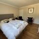 2 BR lovely flat, Cheam (photo 5)