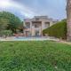 Stylish 4-Bedroom Villa with a Pool & Lagoon Access