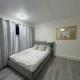 Newly Refurbished - Stylish - Modern - And Cosy Flat - King Size Bed with Built In Speakers - Bedside Lamp - And USB Ports - Sofa Bed - In Islington North London, Londýn - Fotografie 7