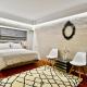 Kolonaki Spacious 1 Bd Apt with Outdoor Patio, Athen - Foto 1
