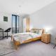 City Life & Central Views Sleeps 5 Modern & Cozy, Manchester - Photo 6