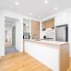 Modern Luxe Charm with Balcony Parking Gym, Melbourne (Foto 4)