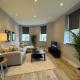 Spacious 1 Bed 1 Bath Apartment, Coulsdon