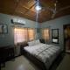 Peravic Lodge, Madina (fotografie 6)
