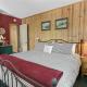 Robins Nest - Comfy cabin walking distance to Bear Mountain with Hot Tub!, Big Bear Lake - Photo 4