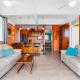 Modern Top-Floor Condo with Panoramic Views and Community Pool, Coco (zdjęcie 10)