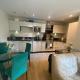 Canada Water 2Bedroom Apartment, London - Photo 3