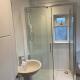 10 mins from Gatwick, jacuzzi, 8 persons, Horne (fotografie 8)