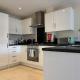 4BR Home - Gym - 3BA - Free Parking - En-suite - Near LGW Airport, Horsham (fotografie 4)