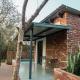 The Hill Chalets - Crocodile Pools-Self Catering Ramotswa - Fotografie 3