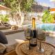 La Veleta Hotel - Jungle Gem - Pool View
