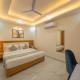 Krishna Abode by Perfect Stayz near Prem Mandir, Vrindāvan - Foto 8