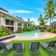 Poolside at Temple Resort - A Lush Tropical Escape Port Douglas - Foto 1