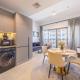 Blue Breeze - Bright & Airy 1BR, MAG City, Gym Access, Dubai - Foto 1