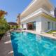 Beautiful new villa with private pool, El Rhechat