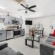 Remodeled Condo, 1 Block to Beach Access, Walkable to Restaurants! Fall Promo for Mondays & Thursdays!, St Pete Beach - Fotografie 4