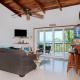Residences at Barrier Reef 10-1C Oceanfront 2 BR by Stay Floreo Ambergris Cay - Zdjęcie 5