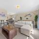 Spacious 3BR with Parking and 3 min Light Rail to NYC, Bayonne
