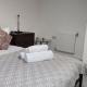 Modern 1 Bedroom Apartment Near Canary Wharf with Balcony, Londýn - Fotografie 9