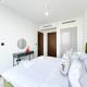 Modern 1B Luxury , Scenic City Balcony, Pool & Gym, Dubaj - Fotografie 7