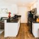 Modern 1BR Apartment with Parking near Hollywood & Koreatown, Los Angeles - Foto 3
