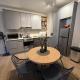 Mountain Bay Apartment with Sea and Mountain Views, Simonʼs Town (photo 3)