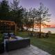 Waterfront Casa in wine County with SAUNA and HOT TUB, Demorestville (foto 2)