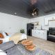 Mins to Beach - Studio Home- Walk to Downtown - Free Parking, Tarpon Springs