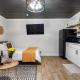 Mins to Beach - Studio Home- Walk to Downtown - Free Parking, Tarpon Springs (foto 9)
