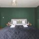 2BR Flat Private Garden Quick Hop to Wembley, Londyn - Zdjęcie 5