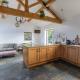 GARDEN FIELD COTTAGE - Spacious Holmbridge Home with Rolling Hill Views, Holmbridge