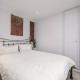Modern Flat with Workspace few mins from Whitechapel Station, Лондон - Фото 3