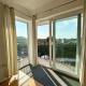 Modern 2 Bed Flat with Balcony in Hounslow, Cranford (fotografie 9)