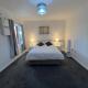 Modern 2 Bed Flat with Balcony in Hounslow, Cranford (fotografie 6)