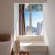 Bright 2BR 1 Living Room Suite Steps from Xujiahui Metro, Shanghái - Foto 10