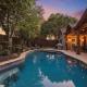 5BD 2BA w Backyard Oasis Pool Jacuzzi Firepit, Corinth - Fotografie 1