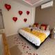 Love Room Strasbourg - Jacuzzi & Sauna - Yellow Estrasburgo - Foto 3