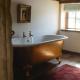 Romantic Country Cottage with log burner, garden patio, outdoor tub and country views- Brecon Beacons National Park Llangadog - Foto 3