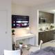 LOVELY STUDIO ON THE PROMENADE! free parking, Лос-Анджелес - Фото 3