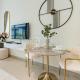 Near Gadaf Community Park, Few Minutes Walk to Circle Mall, Short Drive to Dubai Miracle Garden and Butterfly Garden - Binghatti Amber, JVC by Deluxe Holiday Homes, Dubái - Foto 4