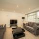Luxury 5-Bed, Windsor Sleeps 9, Private Parking, Windsor - Foto 9