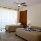 Paloma Beachfront Room with Pool, Troncones, Troncones (foto 3)