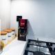 Bright, Breezy and Central 1BR with Extra Room, Dubaï - Photo 4